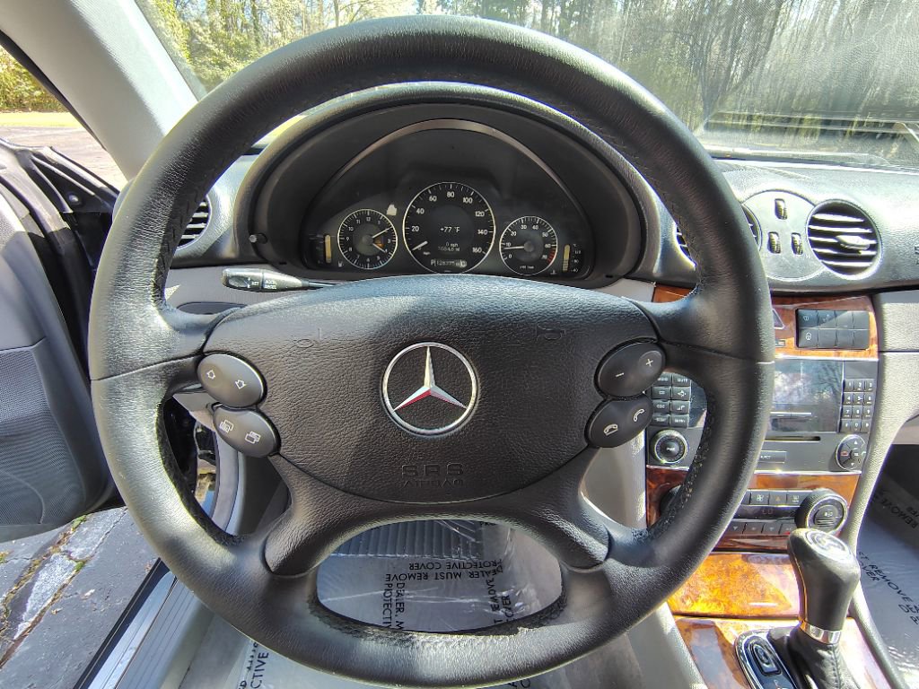 Used 2007 Mercedes-Benz CLK 350 Coupe image 17