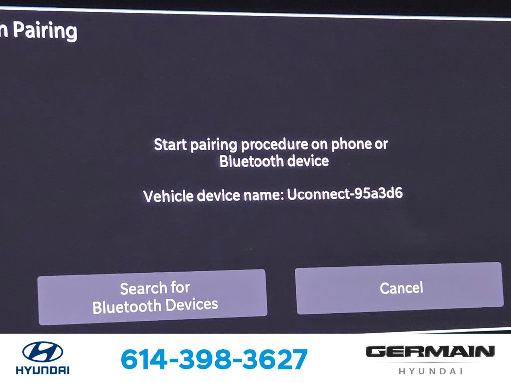 Used 2023 Chrysler Pacifica Touring-L FWD image 29