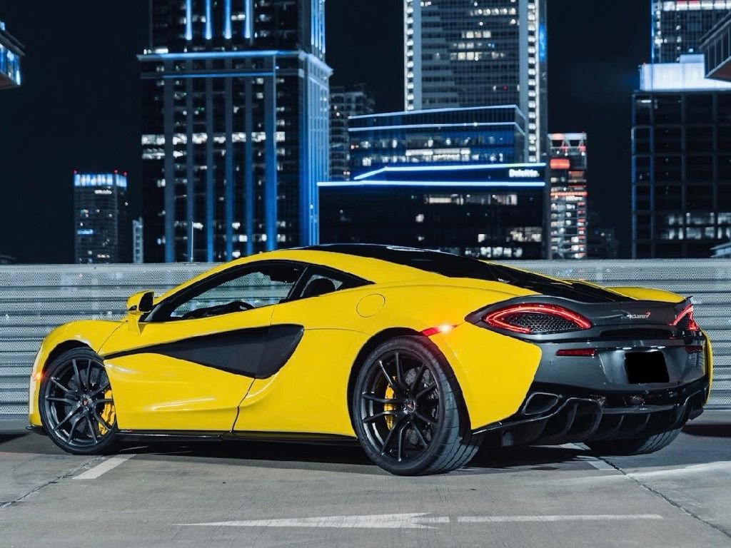 Used 2018 McLaren 570S Coupe RWD image 28
