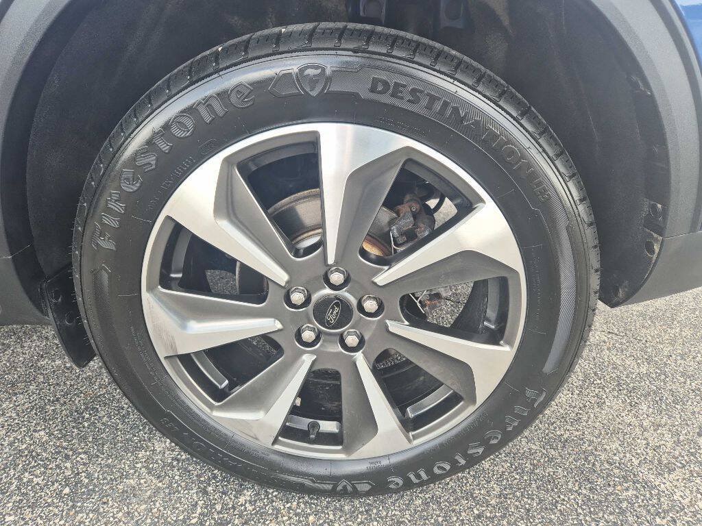 Used 2023 Ford Escape Platinum AWD/4WD image 17