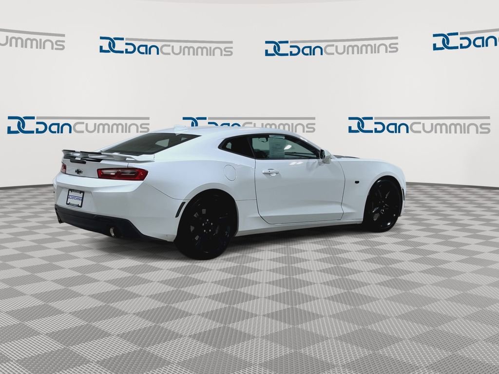 Used 2018 Chevrolet Camaro SS image 8