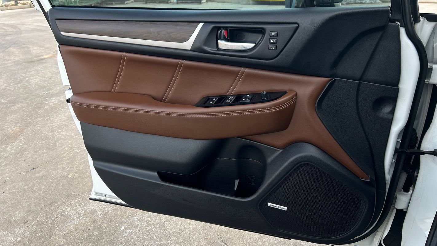 Used 2017 Subaru Outback 2.5i Touring image 24