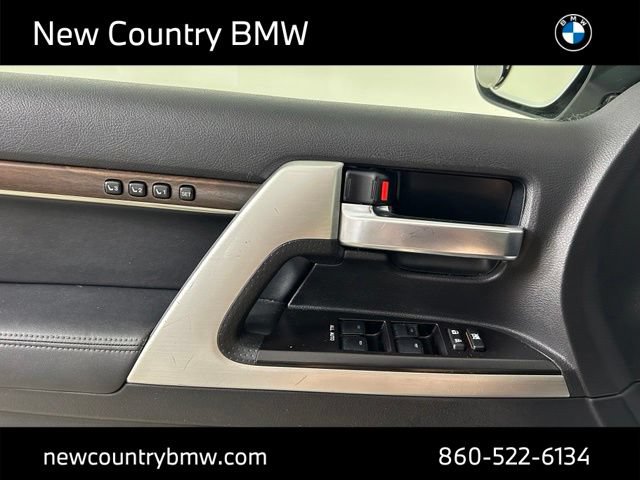 Used 2016 Toyota Land Cruiser AWD/4WD image 12
