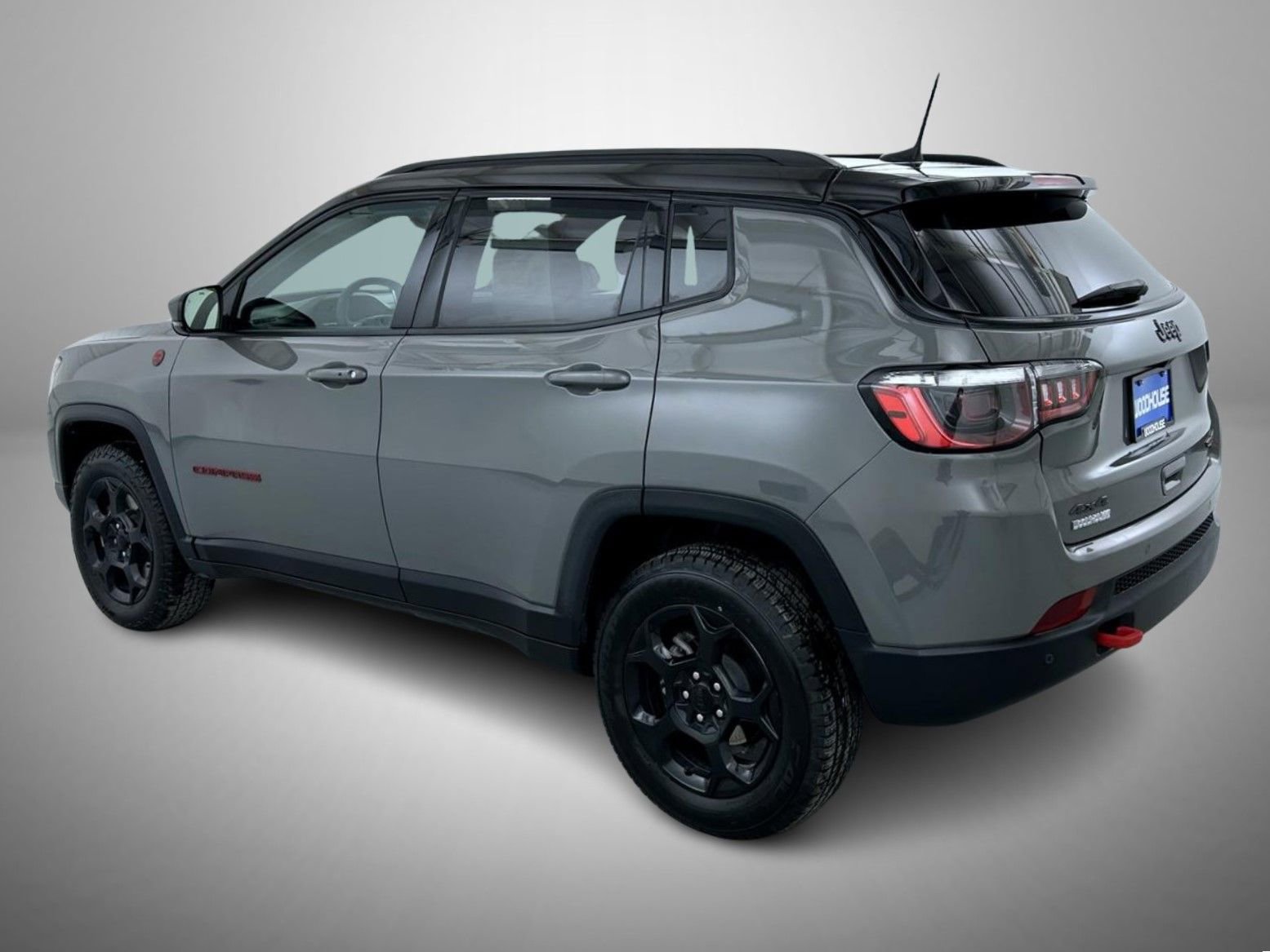 Used 2024 Jeep Compass Trailhawk image 7