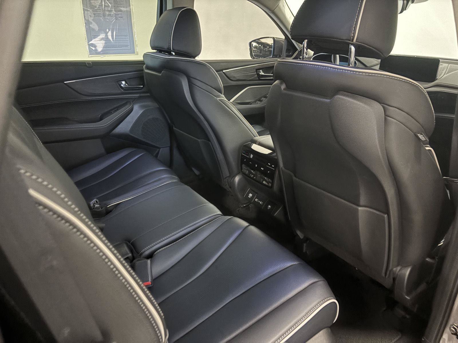 Used 2024 Acura MDX w/ Advance Package AWD/4WD image 45
