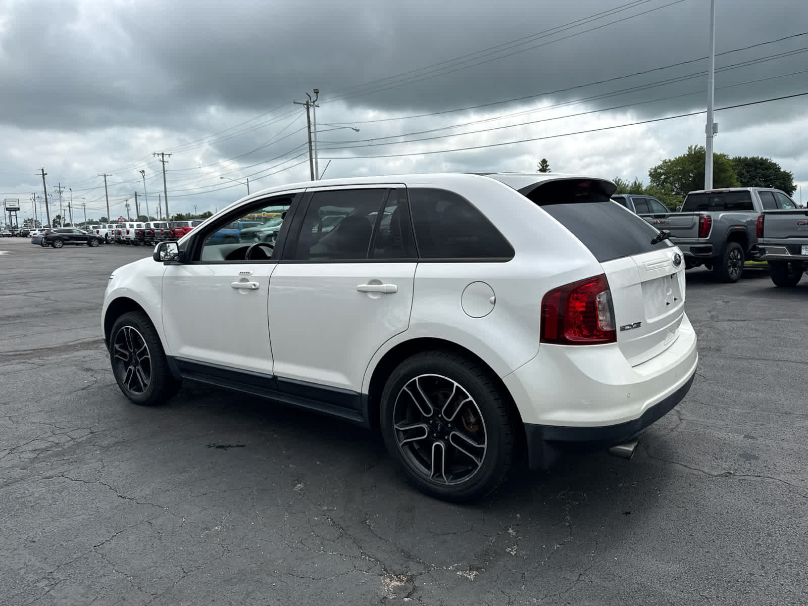 Used 2013 Ford Edge SEL FWD image 3