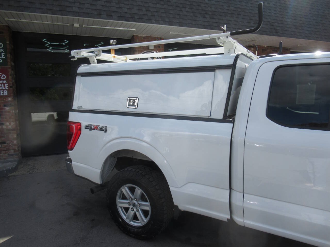 Used 2021 Ford F150 XLT w/ Equipment Group 301A Mid AWD/4WD image 4