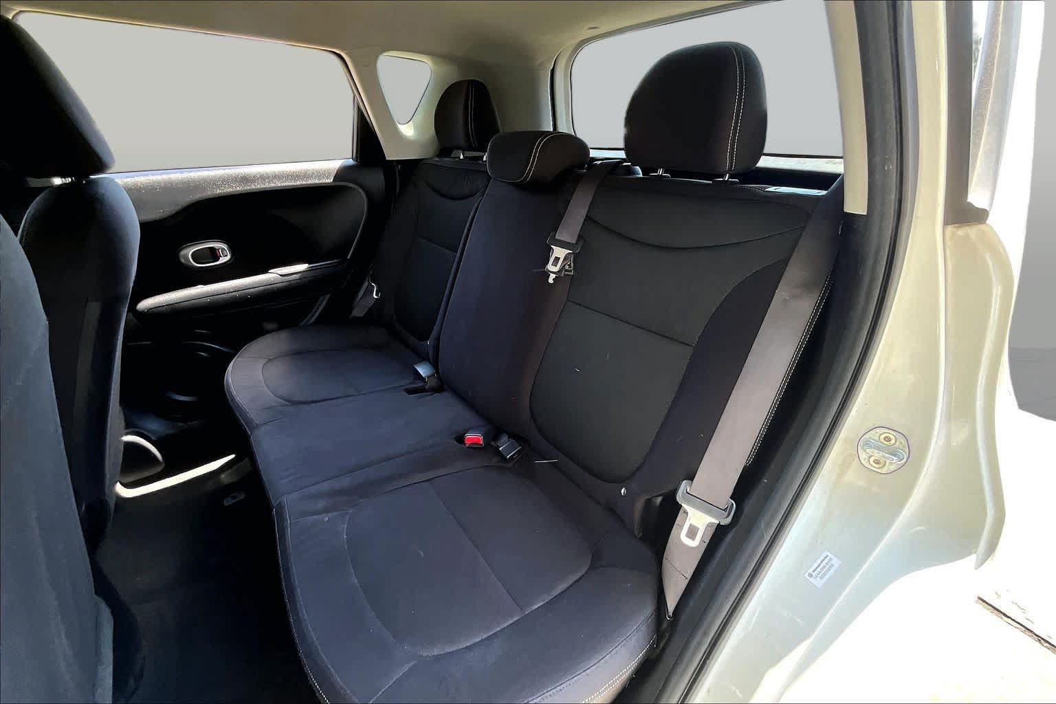 Used 2016 Kia Soul FWD image 20