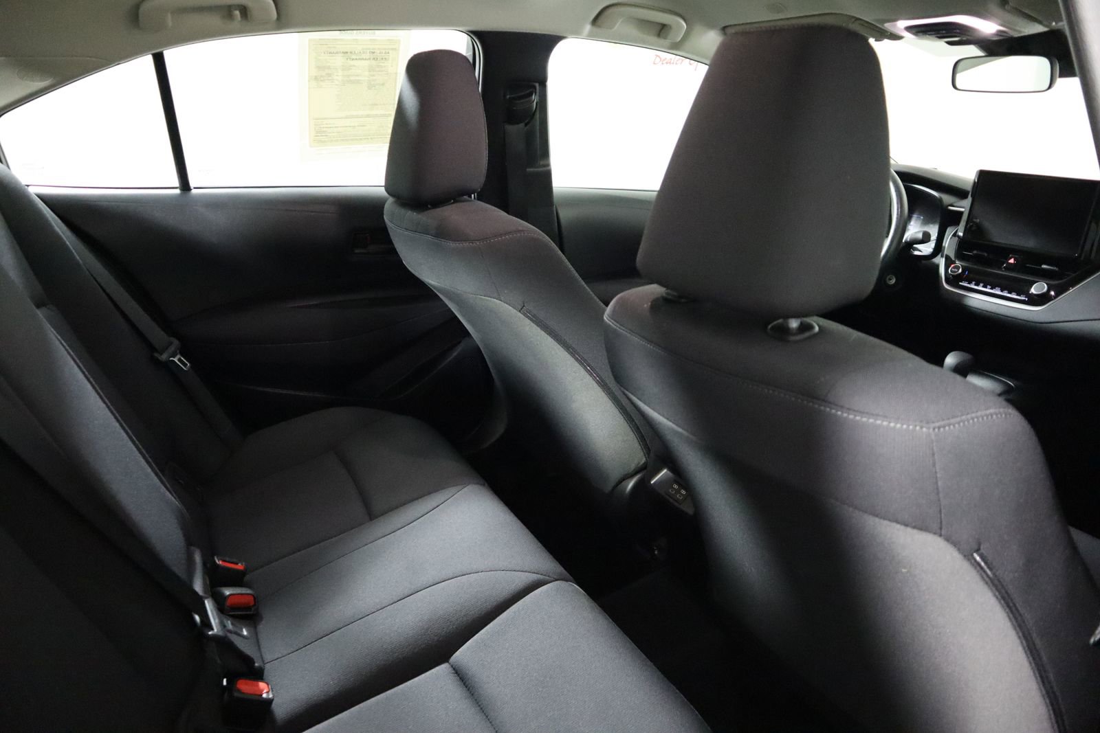 Used 2025 Toyota Corolla LE image 41