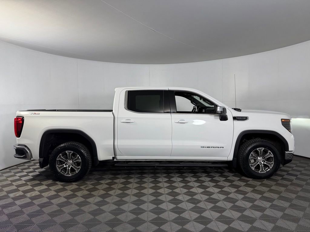 Used 2024 GMC Sierra 1500 SLE w/ X31 Off-Road Package image 3