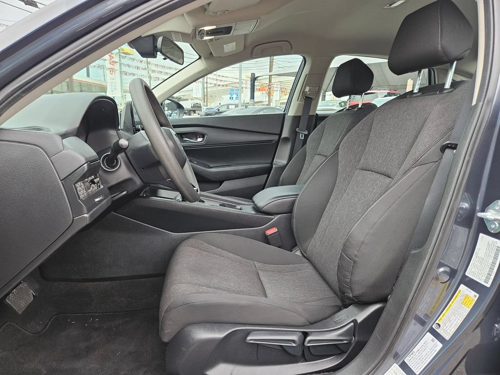 Used 2025 Honda Accord LX image 15
