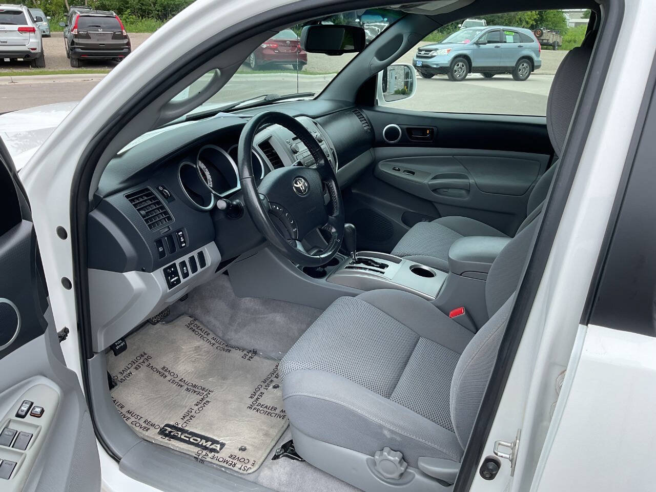 Used 2011 Toyota Tacoma PreRunner w/ TRD Sport Pkg RWD image 14