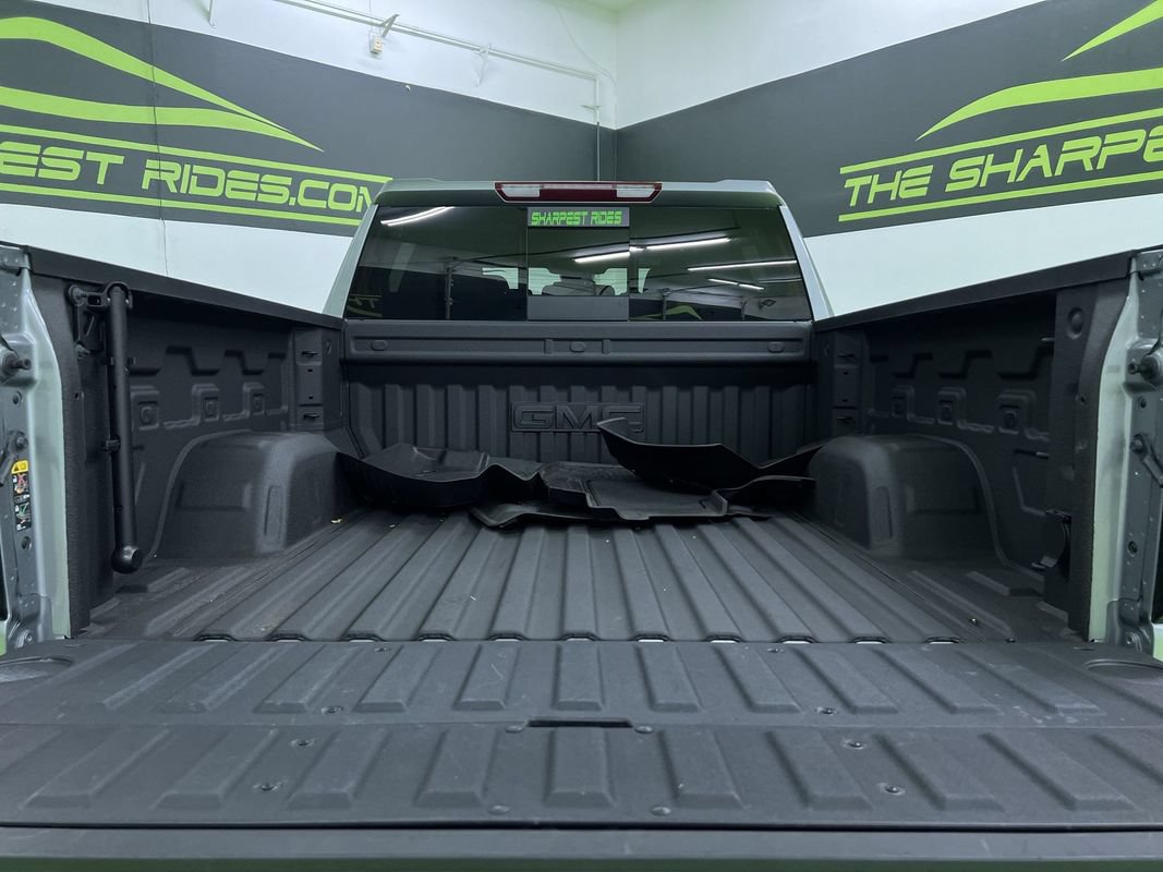 Used 2025 GMC Sierra 1500 AT4 w/ AT4 Premium Package AWD/4WD image 28