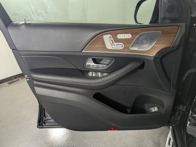 Used 2020 Mercedes-Benz GLS 580 4MATIC image 9