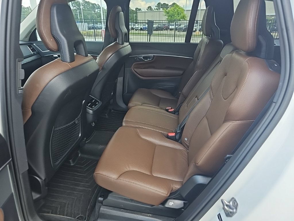 Used 2020 Volvo XC90 T6 Momentum w/ Protection Package Premier AWD/4WD image 25
