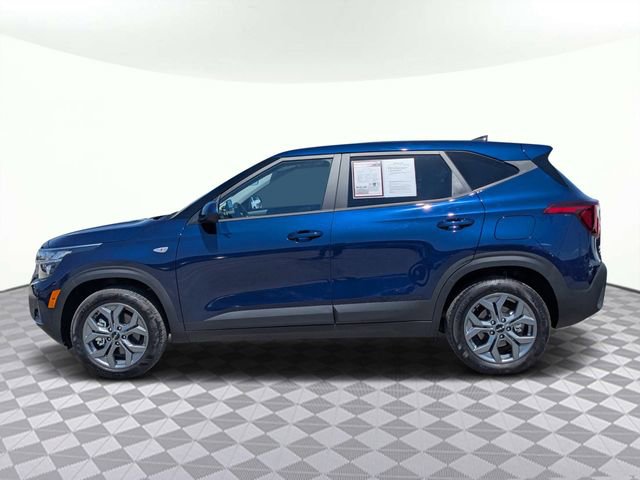 Used 2025 Kia Seltos LX image 6