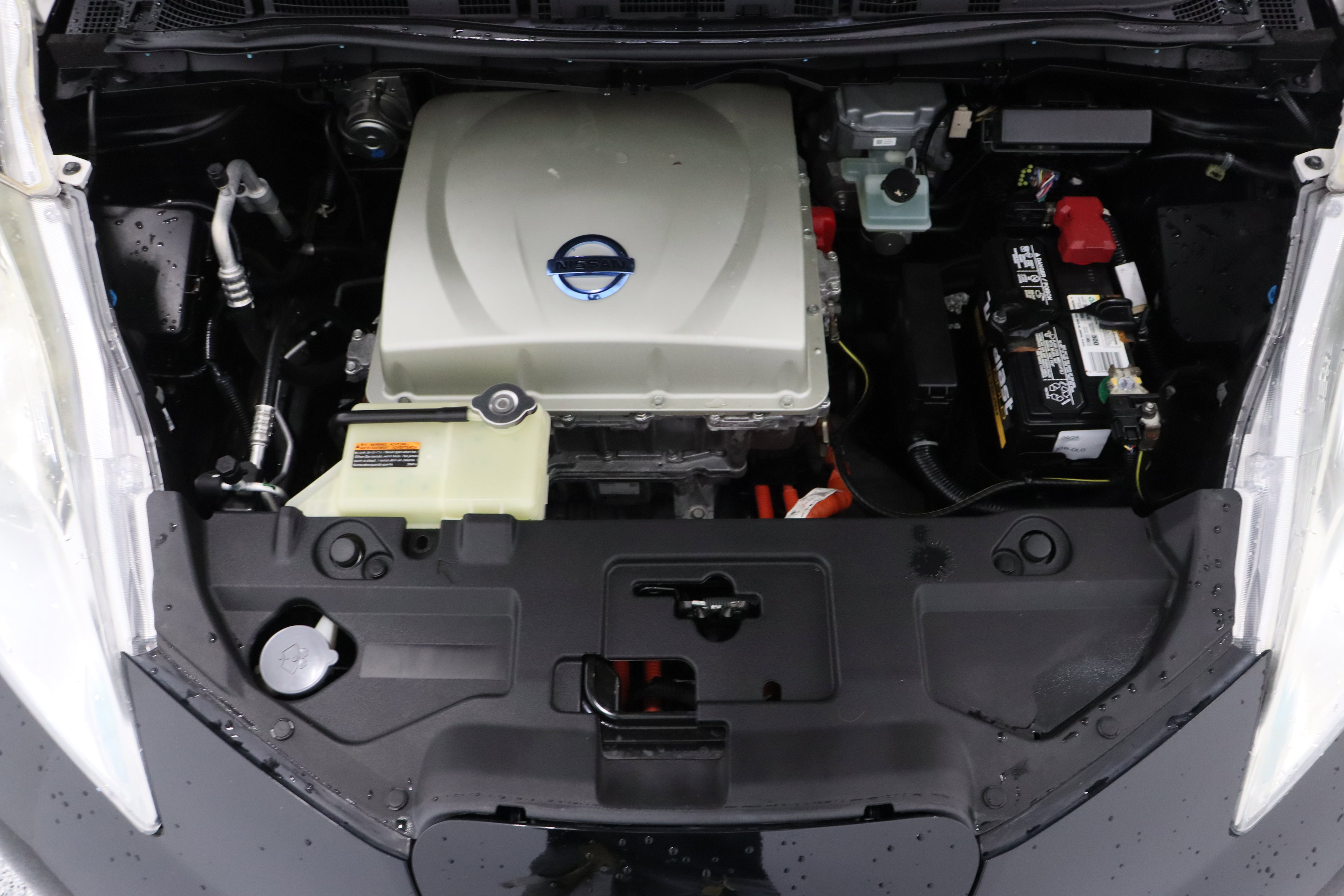 Used 2015 Nissan Leaf S w/ Charge Package FWD image 37