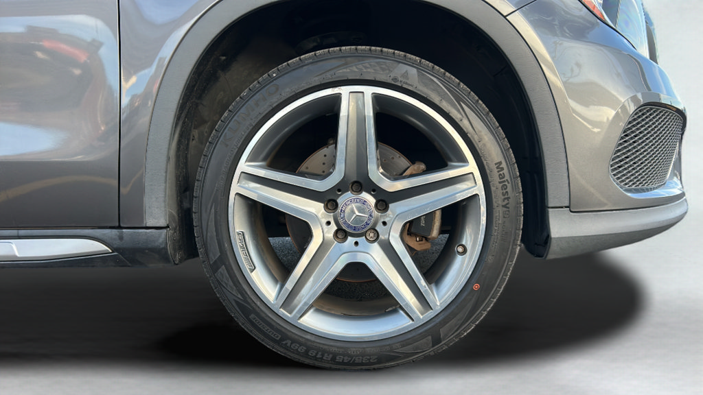 Used 2016 Mercedes-Benz GLA 250 image 32