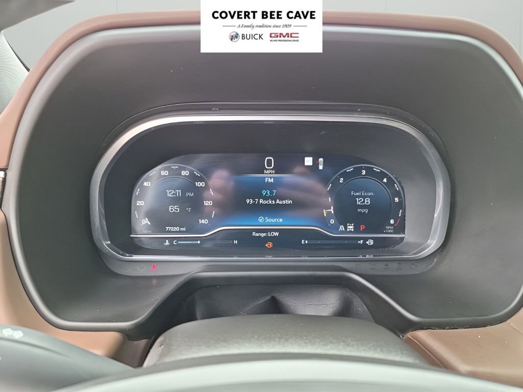 Used 2023 Chevrolet Suburban High Country image 38