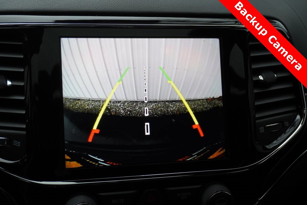 Used 2020 Jeep Grand Cherokee SRT image 28