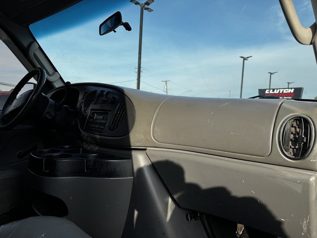Used 2008 Ford E-250 and Econoline 250 RWD image 14
