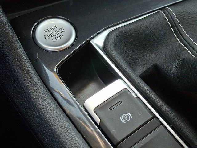 Used 2023 Volkswagen Tiguan SE AWD/4WD image 24