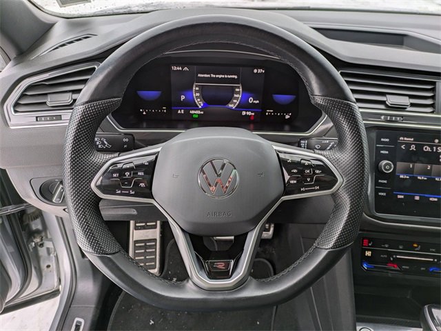 Used 2023 Volkswagen Tiguan SE R-Line image 9