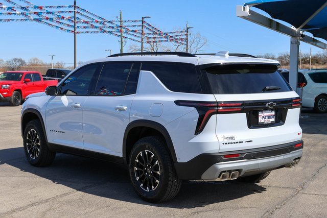 New 2026 Chevrolet Traverse Z71 w/ Enhanced Driving Package image 5