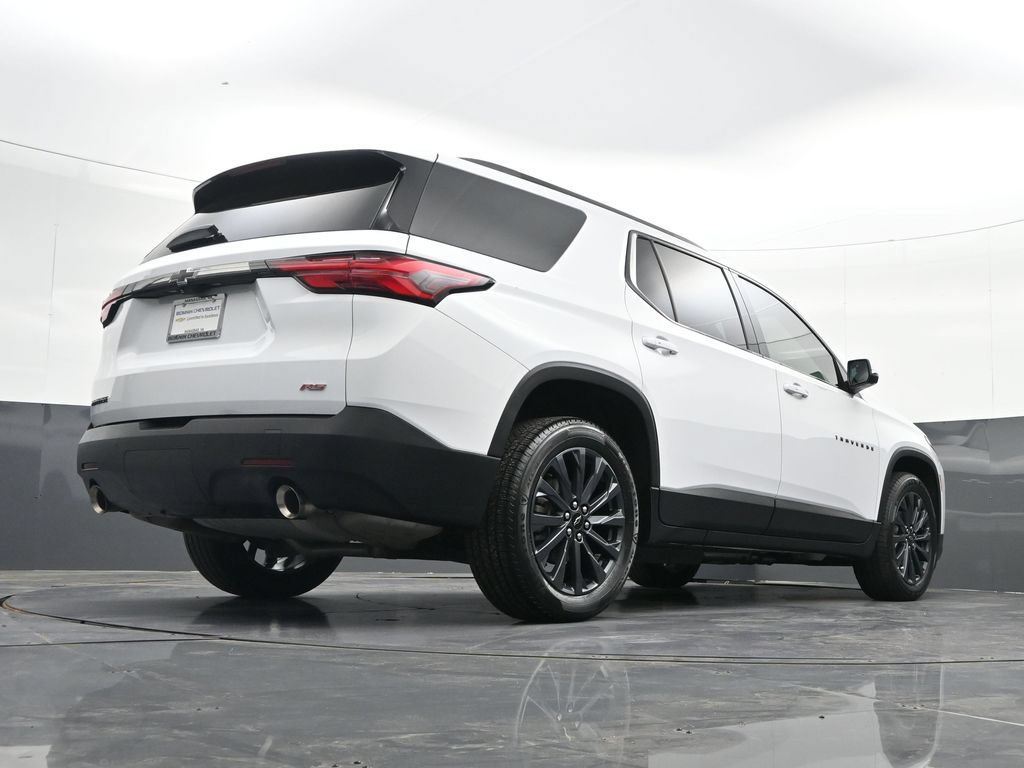 Used 2022 Chevrolet Traverse RS FWD image 36