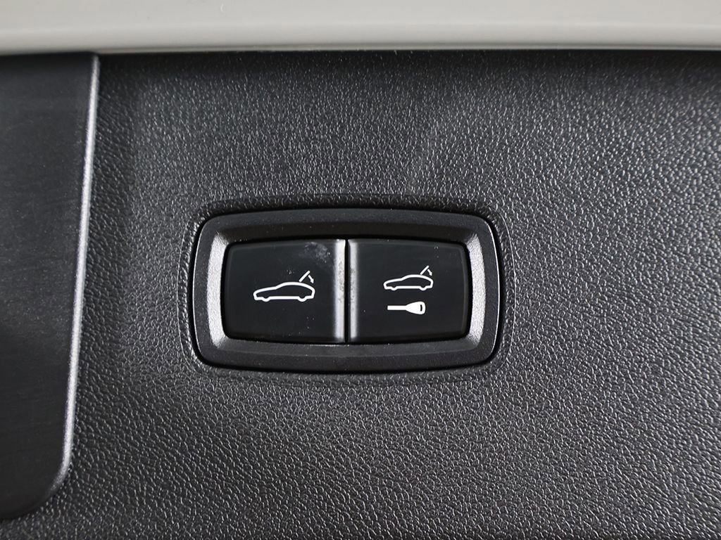 Used 2023 Porsche Cayenne AWD/4WD image 24