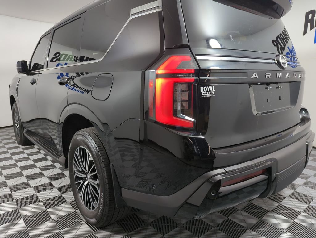 Used 2025 Nissan Armada SL w/ Captain's Chari Seat Package image 2