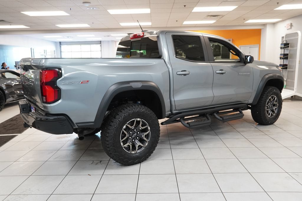 New 2026 Chevrolet Colorado ZR2 w/ Technology Package AWD/4WD image 12