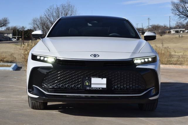 Used 2023 Toyota Crown Limited image 50