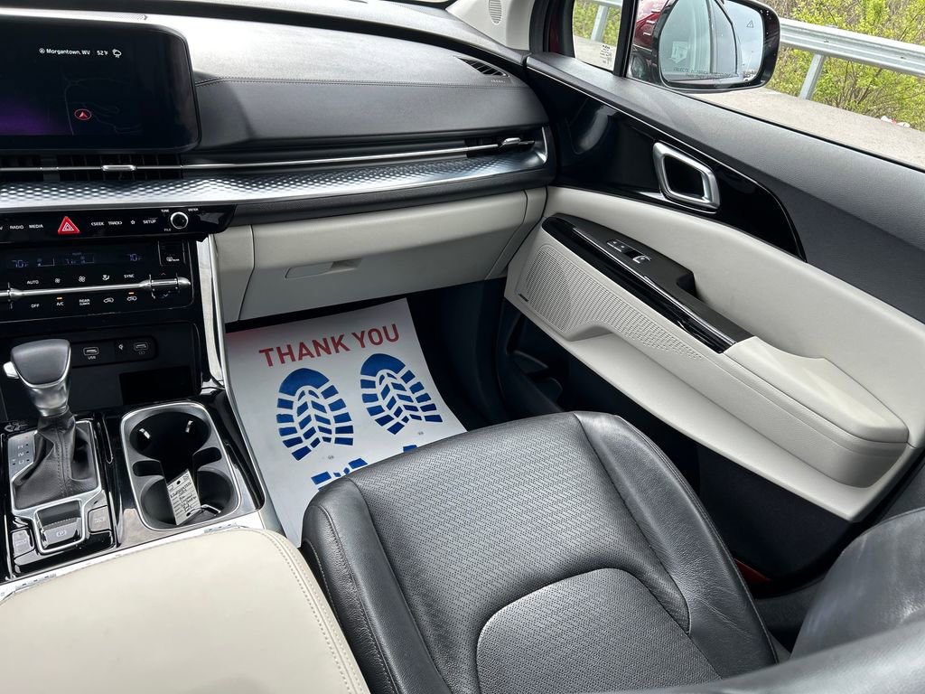 Used 2024 Kia Carnival SX Prestige image 12