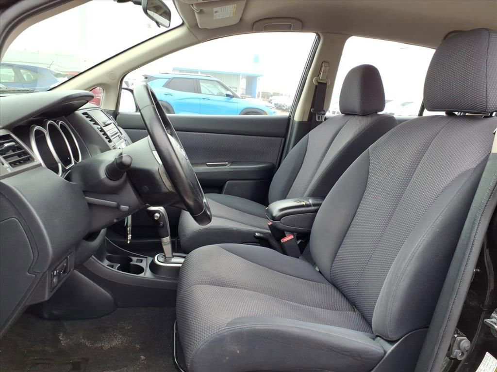 Used 2007 Nissan Versa SL w/ Convenience Pkg image 17