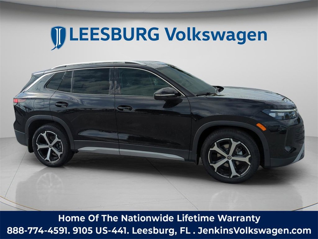 New 2026 Volkswagen Tiguan SE image 2