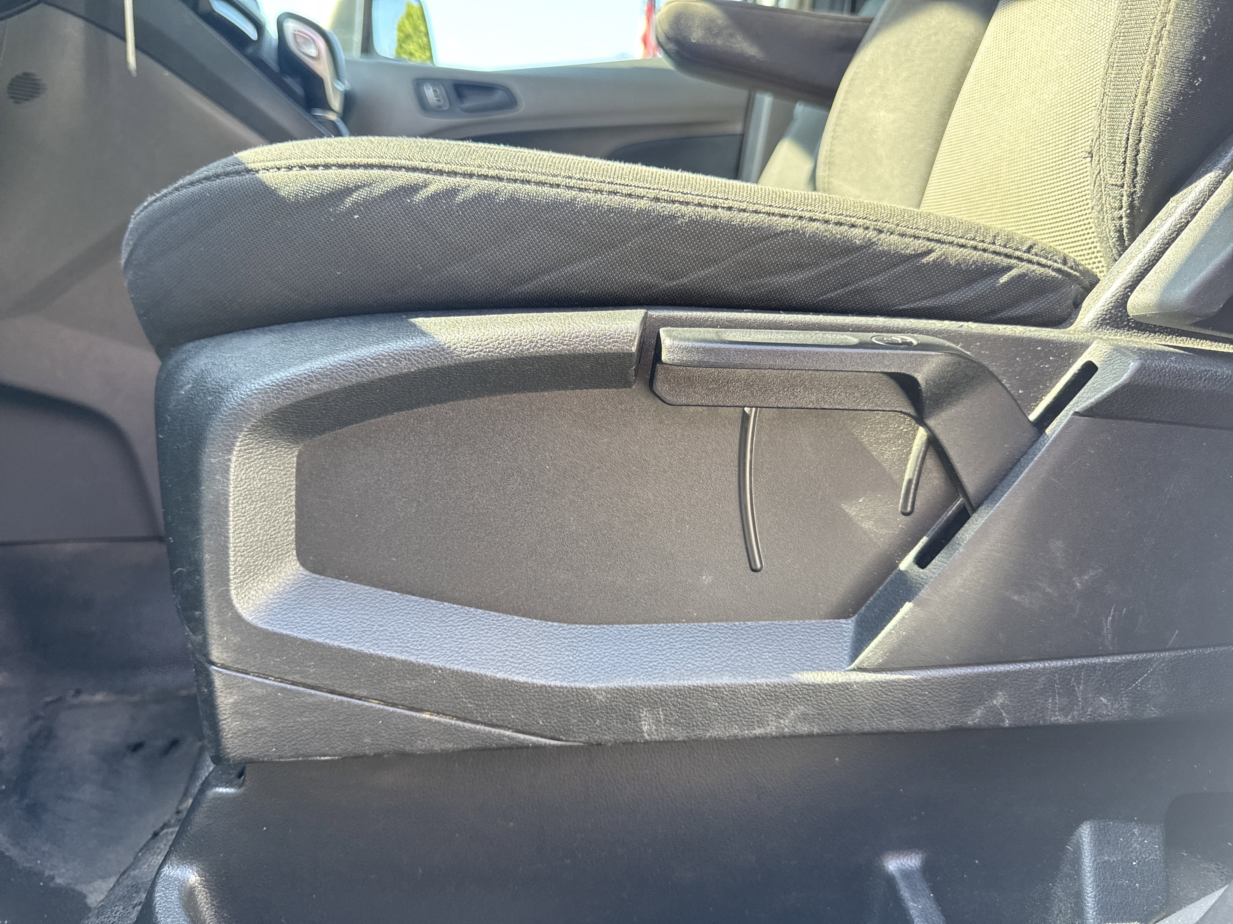 Used 2019 Ford Transit Connect XL image 15