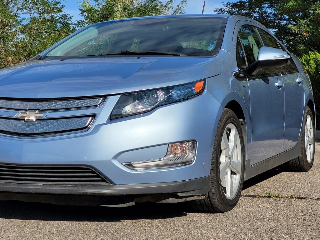 Used 2015 Chevrolet Volt Premium w/ Premium Trim Package FWD image 7