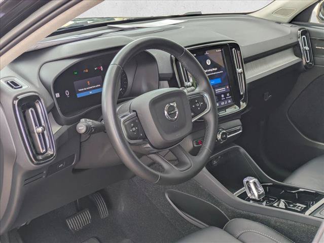 Used 2023 Volvo XC40 B5 Plus w/ Driver Assist Package AWD/4WD image 10