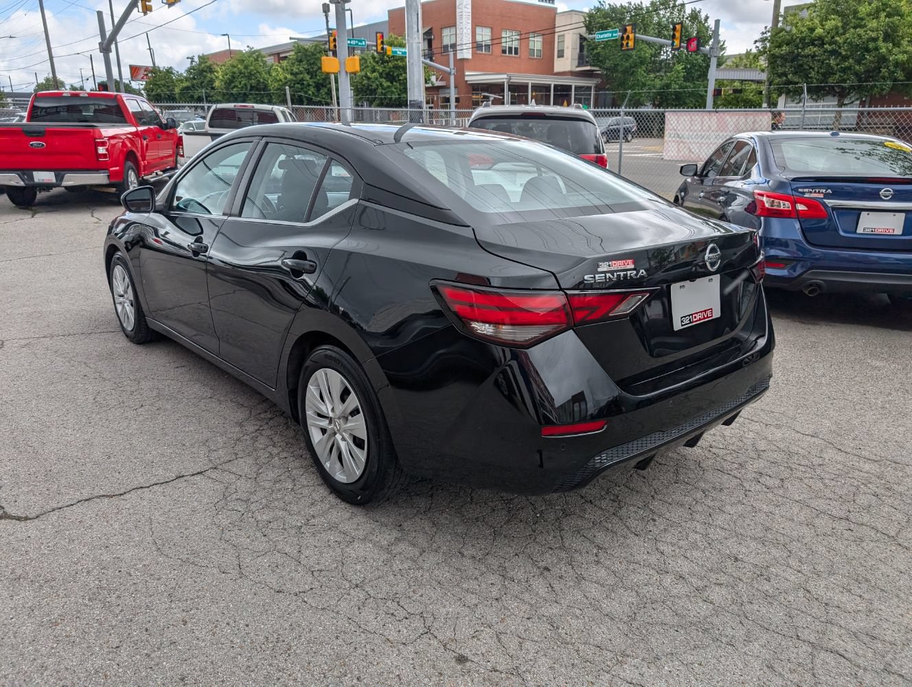 Used 2023 Nissan Sentra S FWD image 8