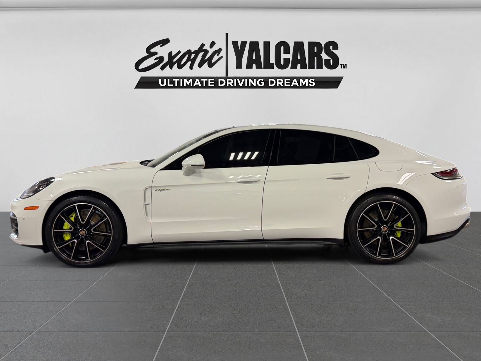 Used 2021 Porsche Panamera 4S w/ Premium Package AWD/4WD image 2