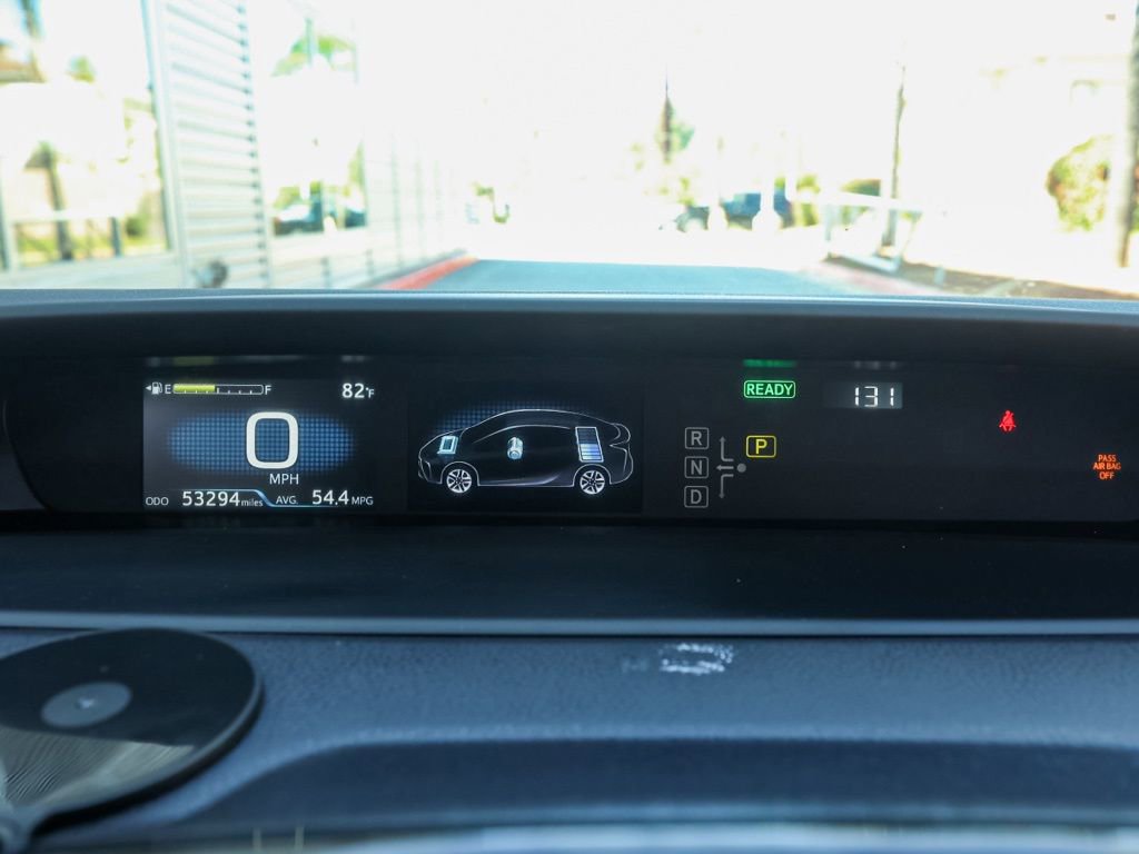 Used 2021 Toyota Prius L Eco image 29