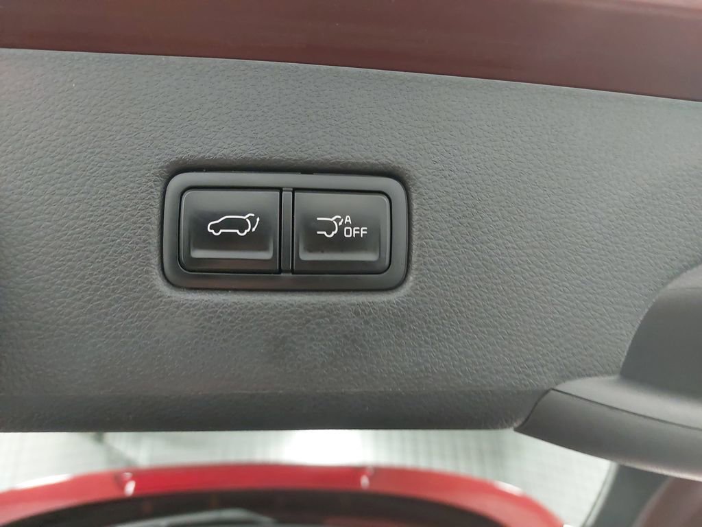 Used 2023 Kia Carnival SX Prestige image 14