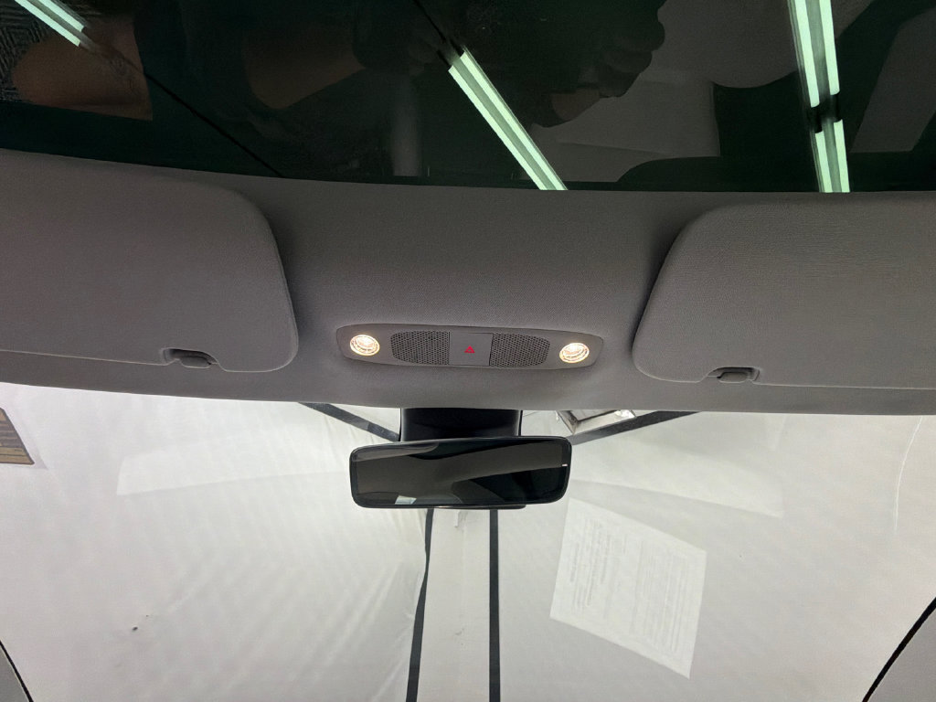 Used 2020 Tesla Model 3 Standard Range Plus RWD image 16