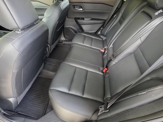 Used 2023 Nissan Rogue SL w/ SL Premium Package FWD image 9