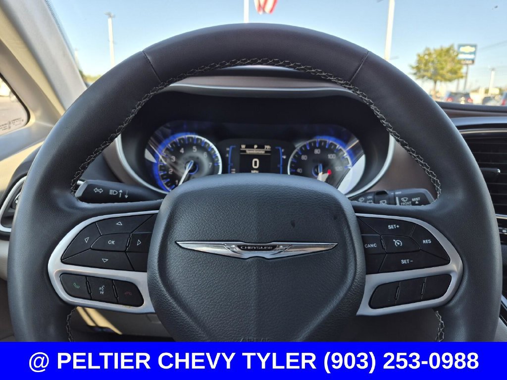 Used 2023 Chrysler Voyager LX FWD image 20