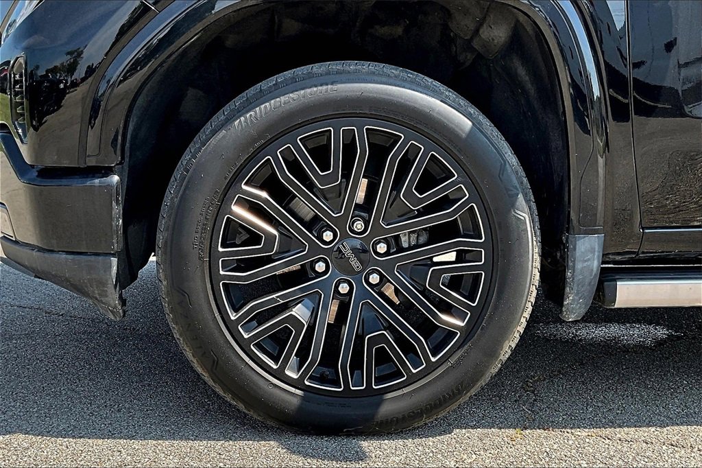 Used 2022 GMC Sierra 1500 Denali Ultimate image 8