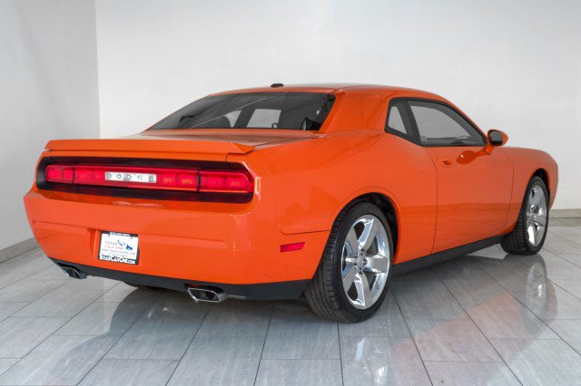 Used 2009 Dodge Challenger R/T RWD image 6
