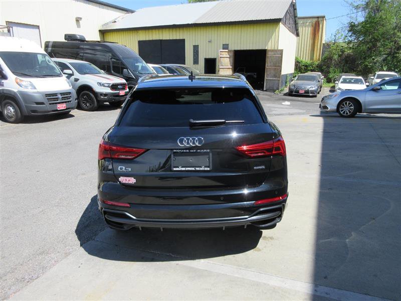 Used 2021 Audi Q3 2.0T Premium Plus w/ Premium Plus Package AWD/4WD image 4