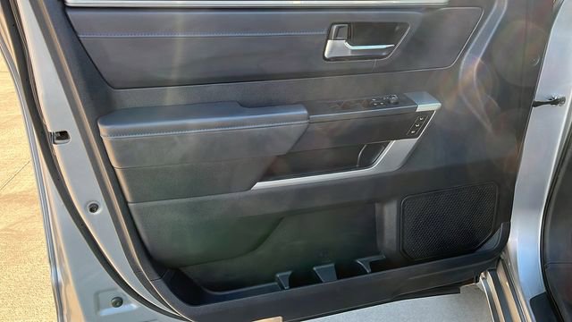 Used 2023 Toyota Tundra Platinum image 5
